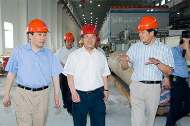2007年5月25日，時任全國政協(xié)常委、經(jīng)濟(jì)委員會副主任、中國包裝聯(lián)合會會長石萬鵬一行來公司視察