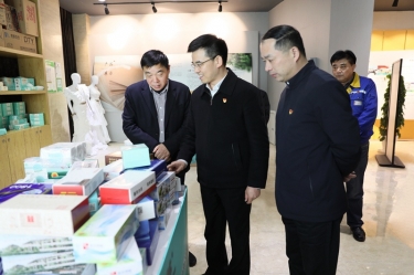 領導調研 | 平湖市委副書記、代市長周軍波一行蒞臨景興紙業(yè)調研交流