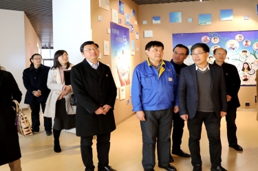 2020年1月3日，時(shí)任浙江省民政廳黨組成員、副廳長(zhǎng)江宇蒞臨景興紙業(yè)調(diào)研企業(yè)發(fā)展情況、黨建工作